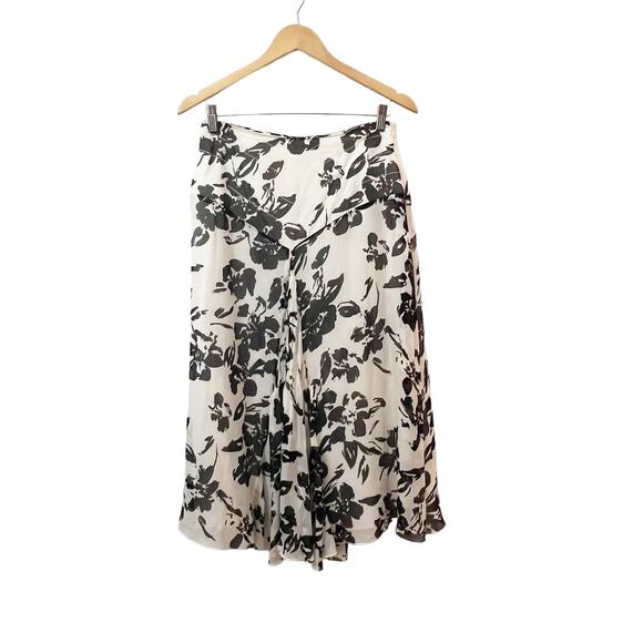 Botondi Milano Dresses & Skirts - Botondi Milano Black White Floral Silk Skirt Medium